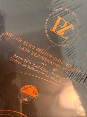 Below Zero Frozen Glow Vitamin C Skin Rejuvenation Set - NEW / sealed